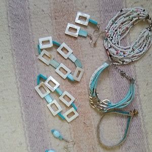7 piece lot aqua shell.bracelets n ratings.